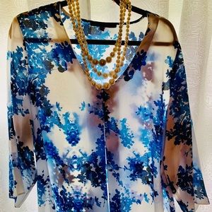 Rose and Olive 1X Blouse white and blues